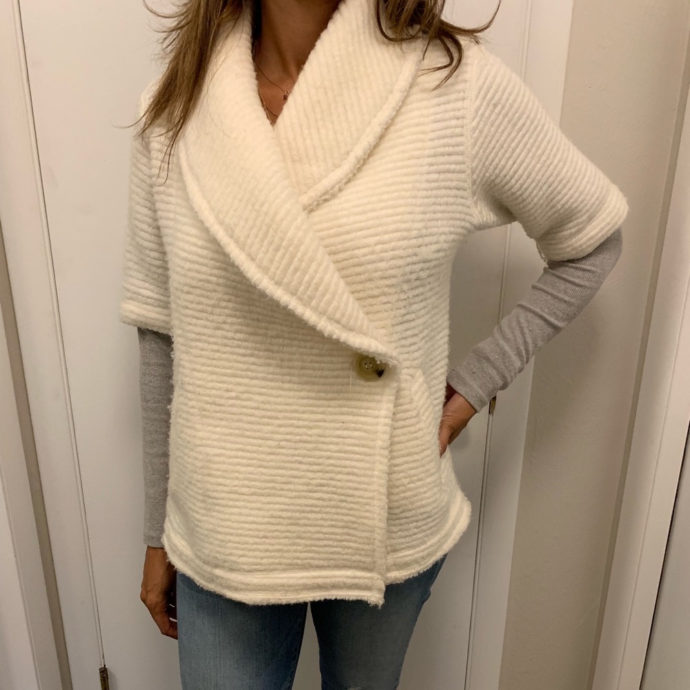 Anthropologie cream knit jacket